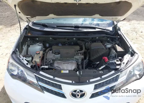 2015 Toyota Rav4 Le z USA, uszkodzony, nr VIN JTMBFREV4FD175093